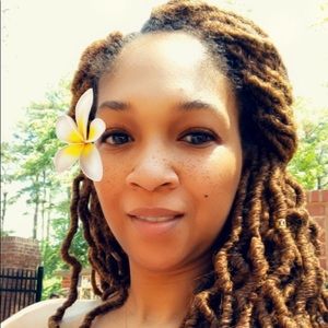 Meet your Posher, Natalie